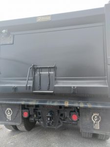 2019 Kenworth T800 Tri - Back.jpg